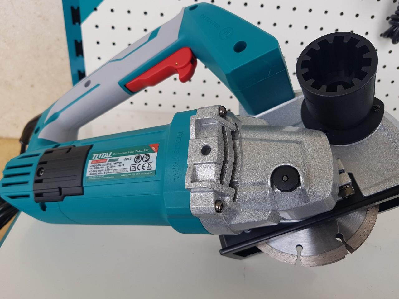 1500W Máy cắt rãnh tường Total TWLC1256