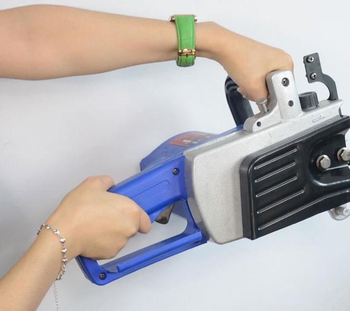 Máy cưa Điện Huyndai HCX405