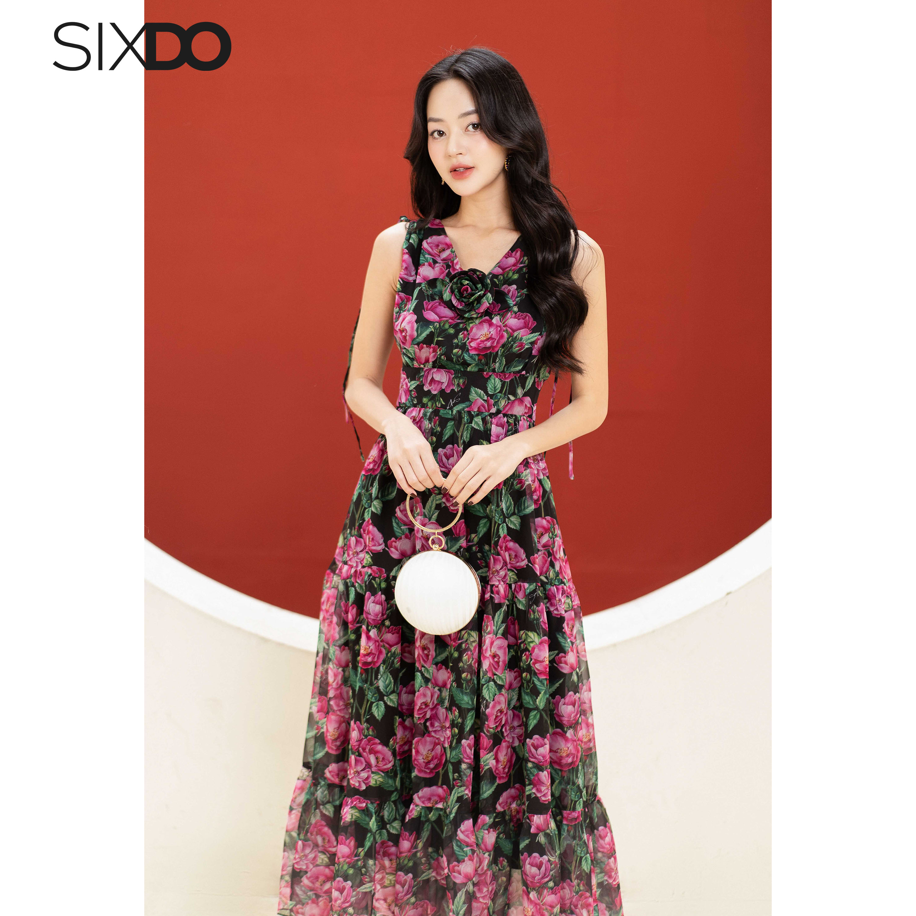 Đầm voan hoa maxi sát nách SIXDO (Black Rose Print Voile Maxi Dress)