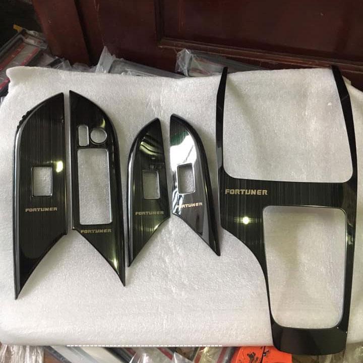 Ốp nội thất Fortuner 2017-2019 màu titan cao cấp lắp số tự động