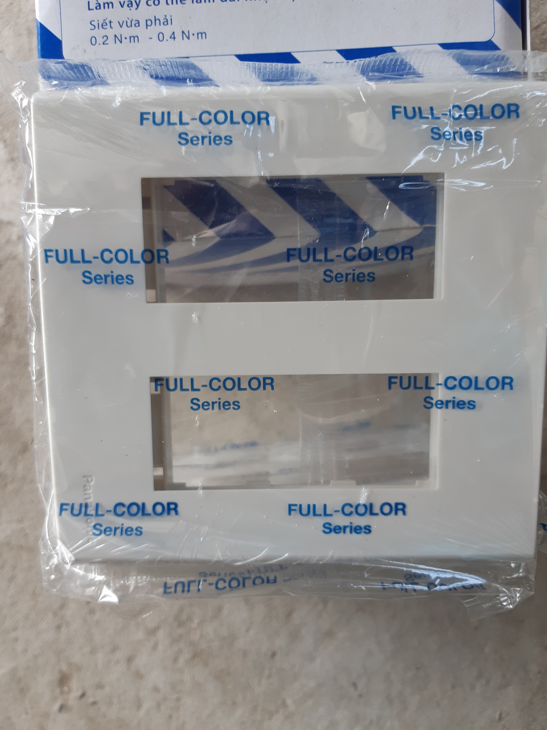 Mặt 6 thiết bị PANASONIC WZV 7846W