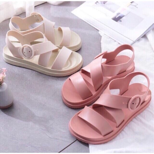 [HCM]Sandal Nhựa Dẻo Đi Mưa phong cách hàn quốc Siêu Hot 2021