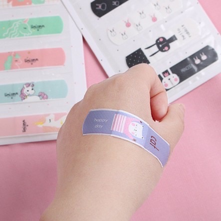 [HCM]Set 5 Miếng Băng Cá Nhân Urgo Dễ Thương (Mẫu giao ngẫu nhiên)