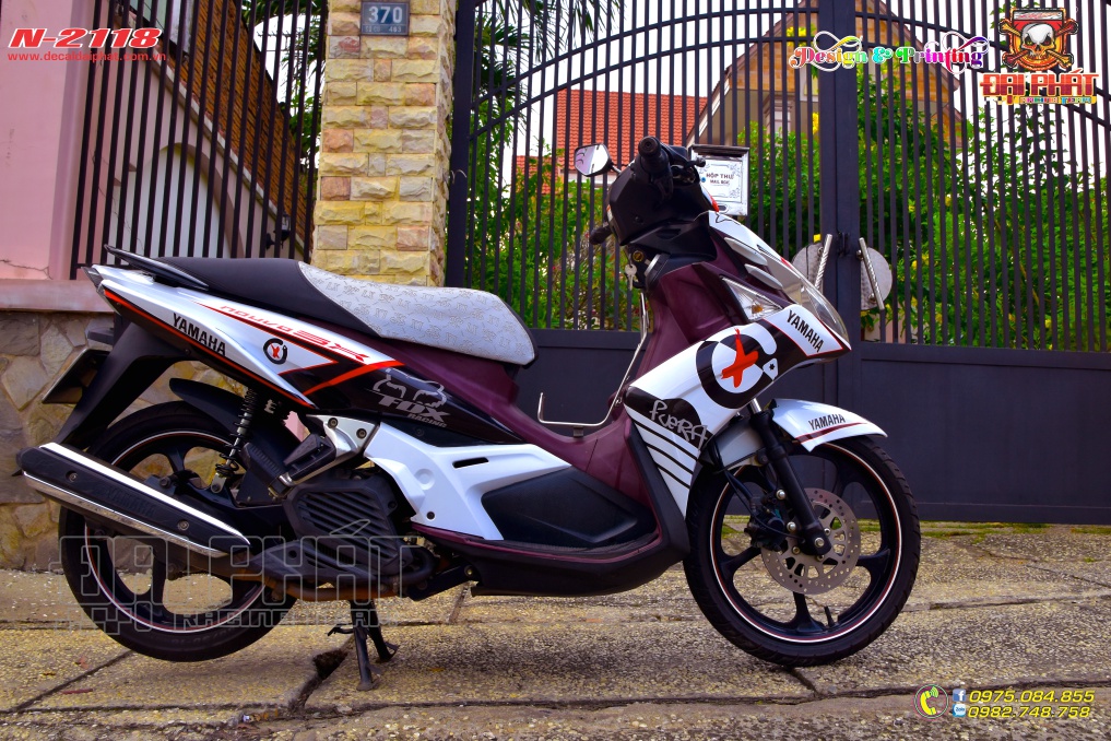 Tem Trùm Xe Novo 5 Fox Đen Trắng Đỏ