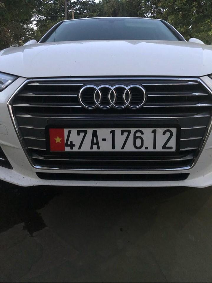 ốp biển số cờ Việt Nam