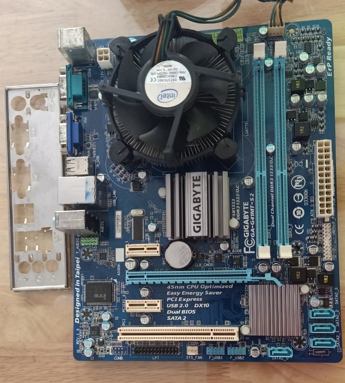 ComBo Main G41 Gigabye dr3 socket 775 kèm CPU 7500 - E8400  + Fan tản nhiệt cpu