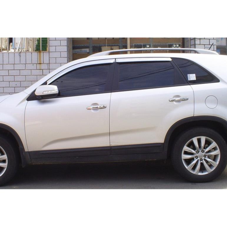 Vè che mưa đen Kia Sorento 2010-2020