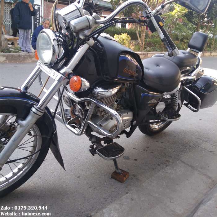 Suzuki Gz125 Rear Footrest Pair