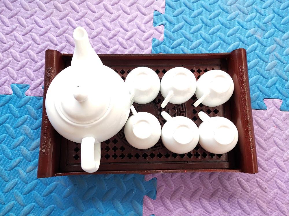Ấm chén siêu trắng Bát Tràng, loại to 550ml, chén quai (không khay)