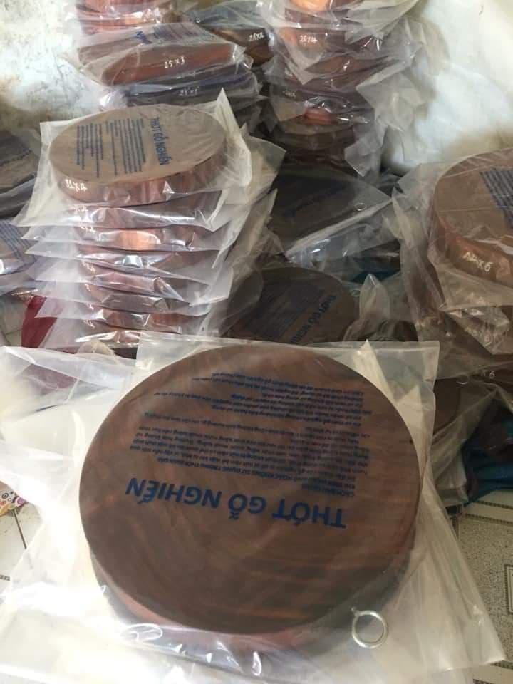 Thớt Gỗ Nghiến 100% 35cm dày 4cm