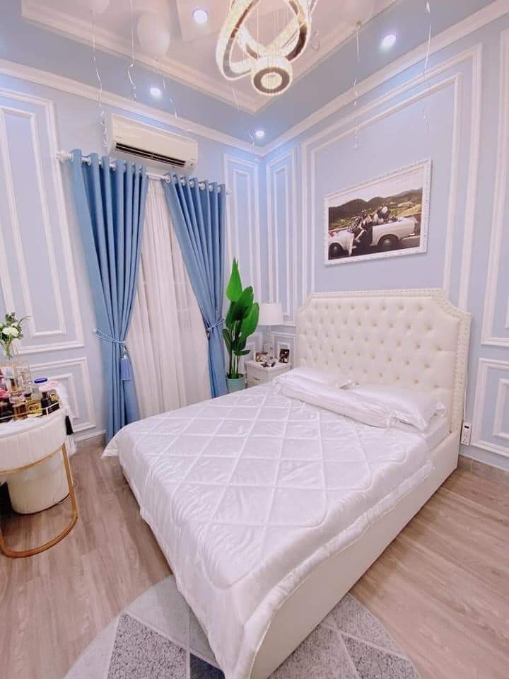 ( Lụa Loại 1) Ga Giường Phi Lụa Màu Trắng Cao Cấp Mềm Mại Lan Pham Bedding