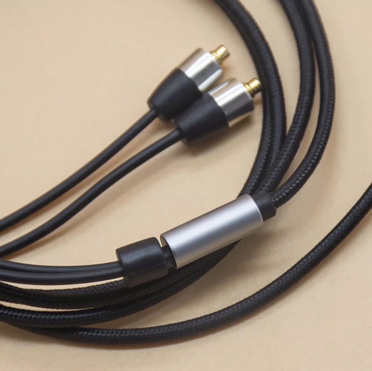 Dây tai nghe MMCX có mic bọc dù chân Type C