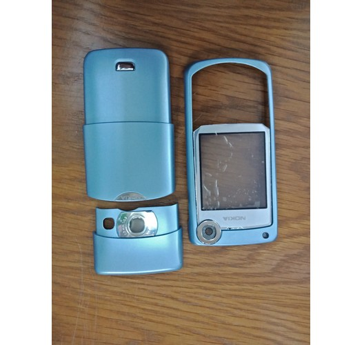 Vỏ Nokia 6680 không sườn - không phím