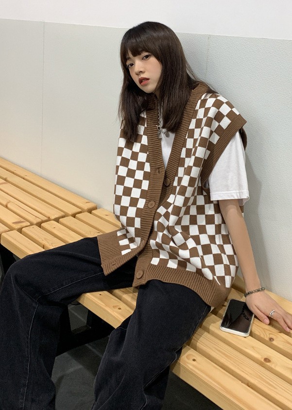 MS452 Áo gile len kẻ caro cổ tim
