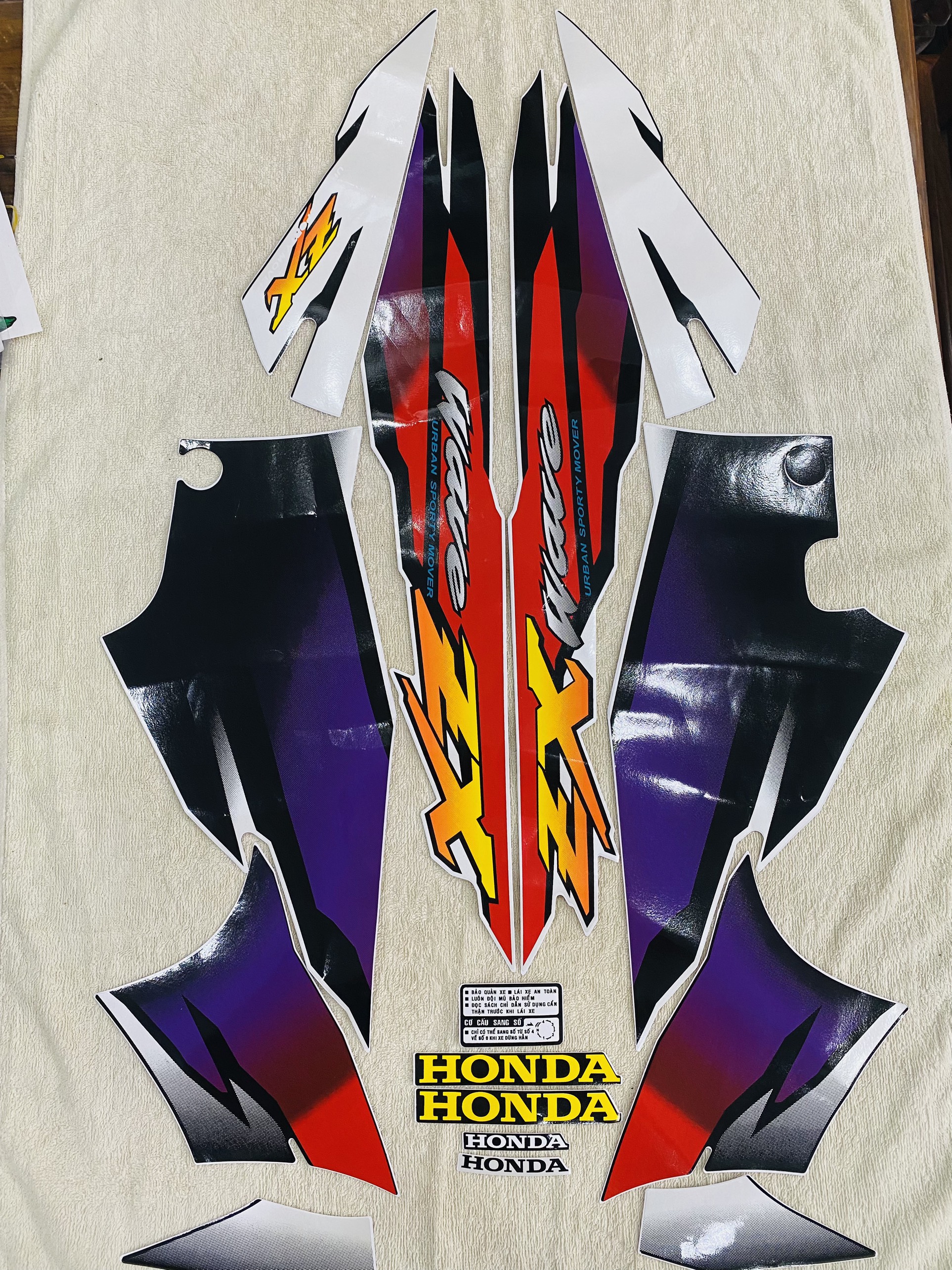 Bộ tem decal dán xe máy Honda wave zx trắng zin thái siêu đẹp