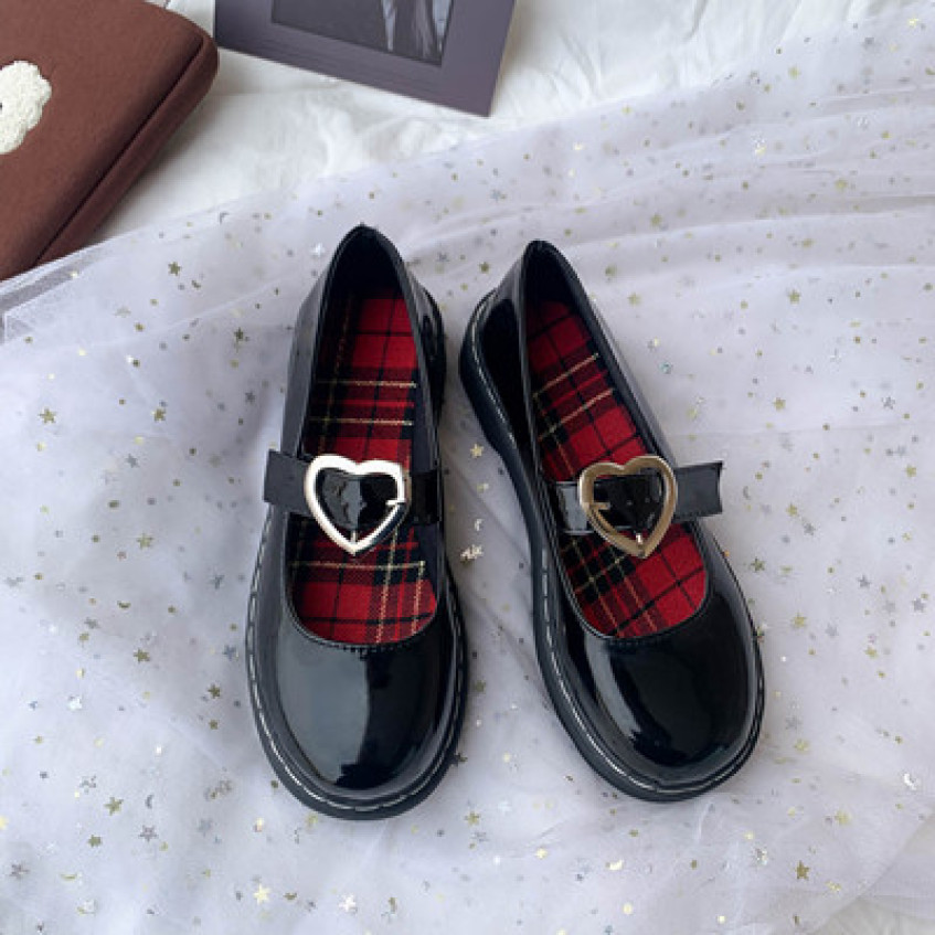 Giày Mary Janes quai trái tim lót đỏ giá rẻ