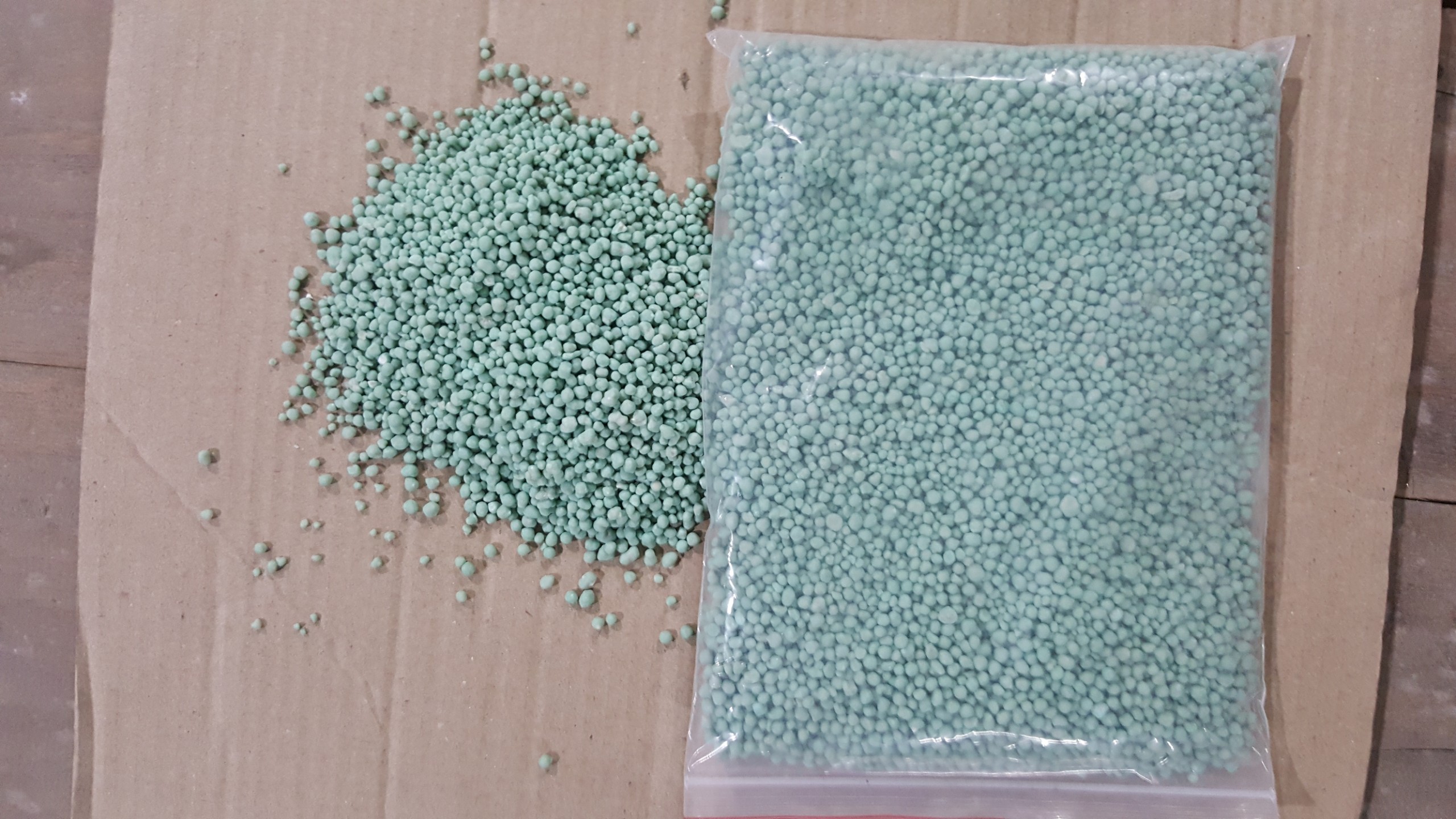 Phân bón 20.10.10 Đức - Túi Zip 1Kg