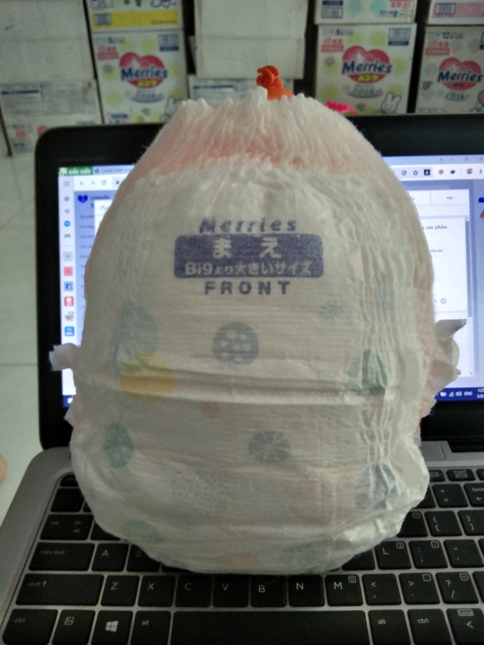 [HCM](HCM)Tã Quần Merries nội địa size XXL 26+2  miếng