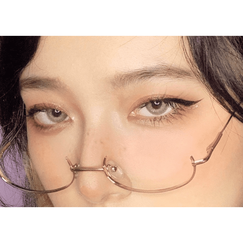 Contact Lens Gray, Brown 1-Day Contact Lenses, Non-Myopia and Myopia with Degrees 2.5 - 3 - 3.25 - 4.25 - 4.5 - 4.75 - 5.5 - 6 - 6.5 - 7.5 - 8 No Stamp