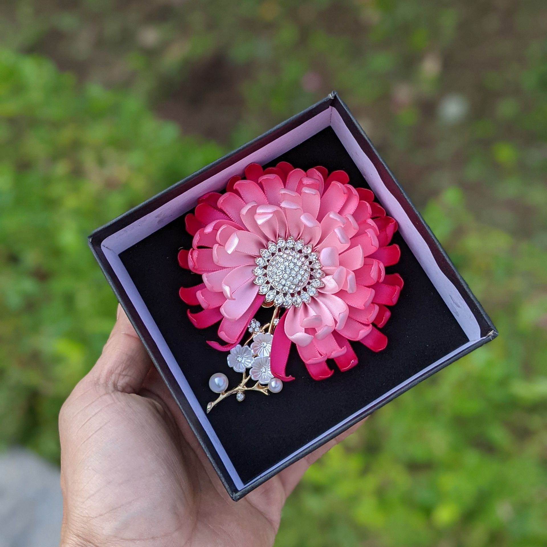 [ Hàng Thiết Kế ] Hoa cài áo cúc đại handmade cao cấp