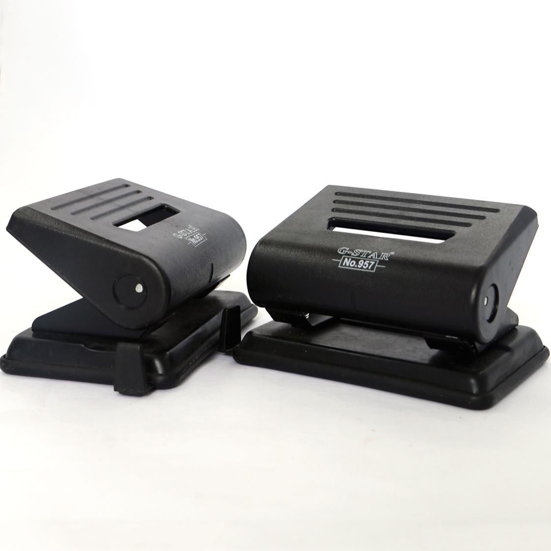 Bấm lỗ gstar 957 bấm được 20 tờ