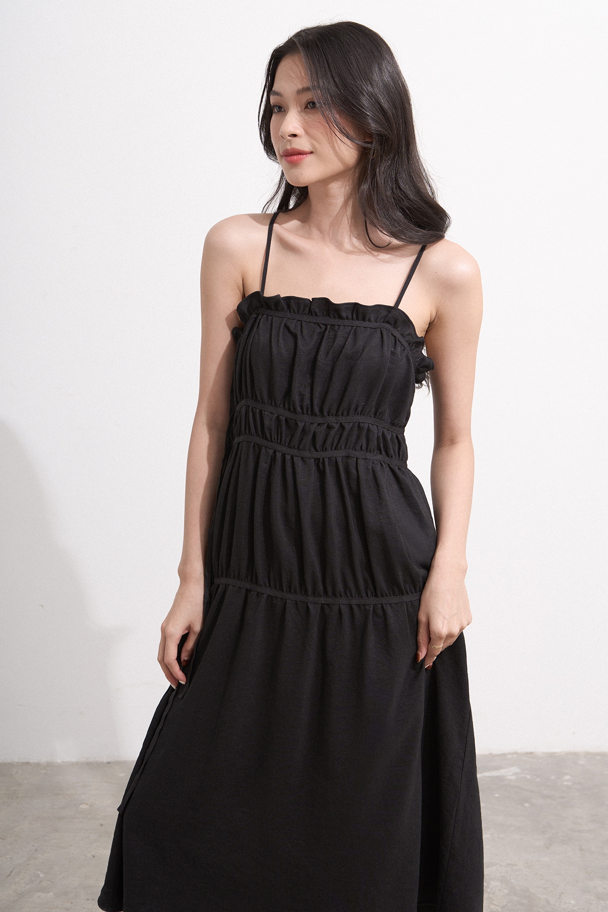[NHẬP MÃ NOVFALAZSOCIAL02 GIẢM 40K ĐƠN 199K  ] Đầm Maybi midi ôm nhung tăm phối dây nơ
