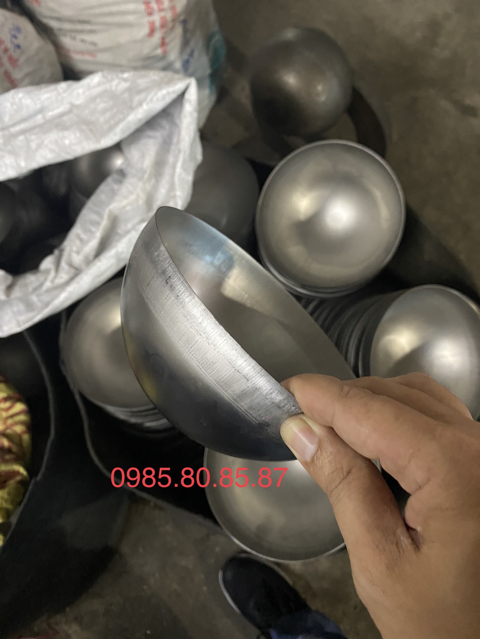 Nửa quả cầu inox đường kính 200mm ,số lượng 2 miếng