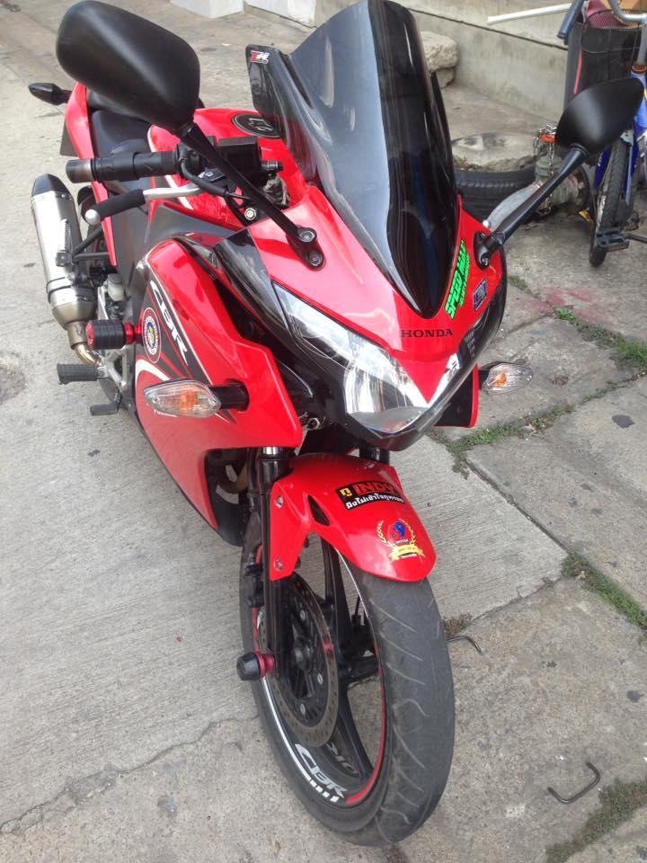 Kính chắn gió CBR150 Thaiand