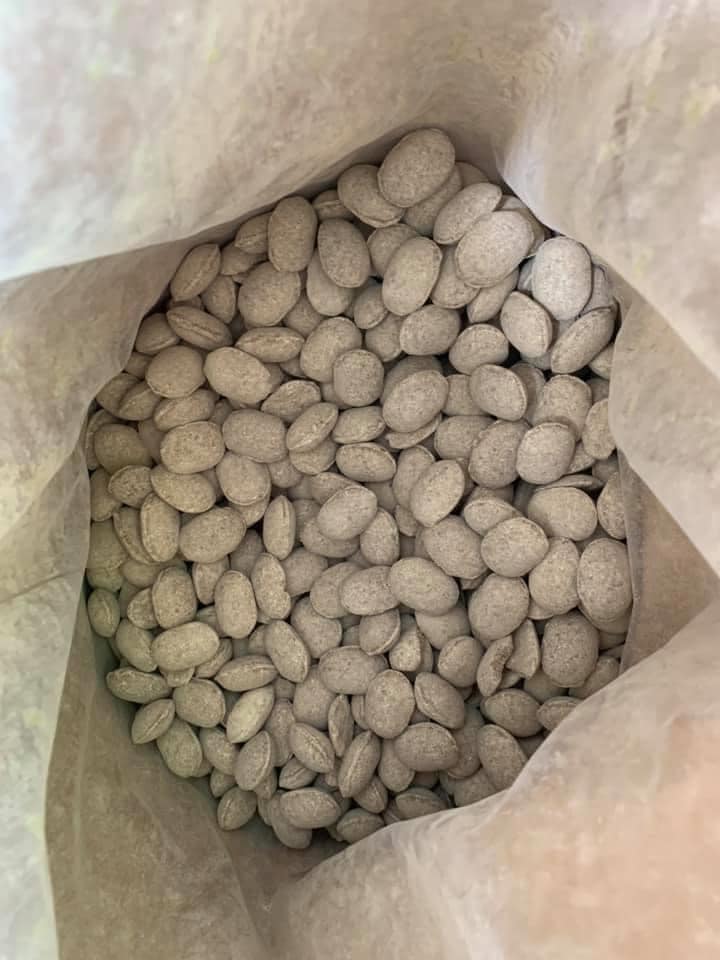 Phân hạt bàng- gói 1 kg- phân bón tan chậm cao cấp nhật woodace 12-6-6)