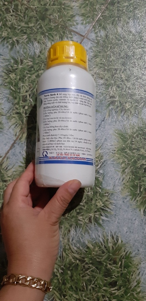 Phân bón lá cao cấp siêu ra rễ Terra -Sorb 4 Root chai 500ml