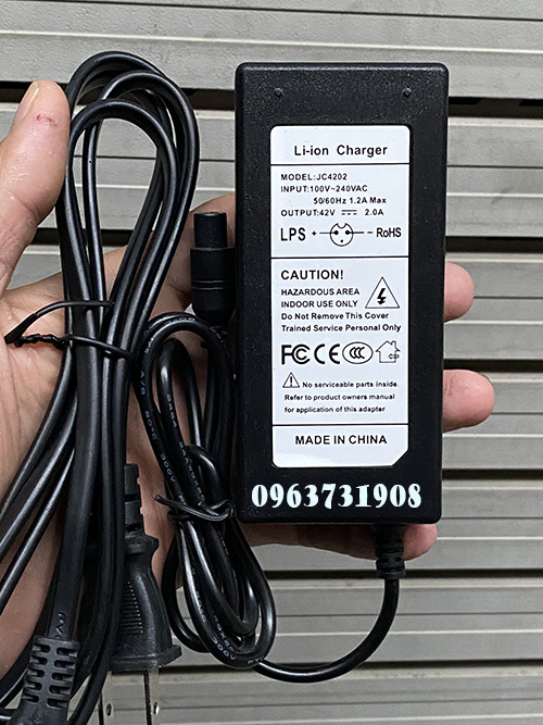 Cục sạc xe cân bằng 42V 2A