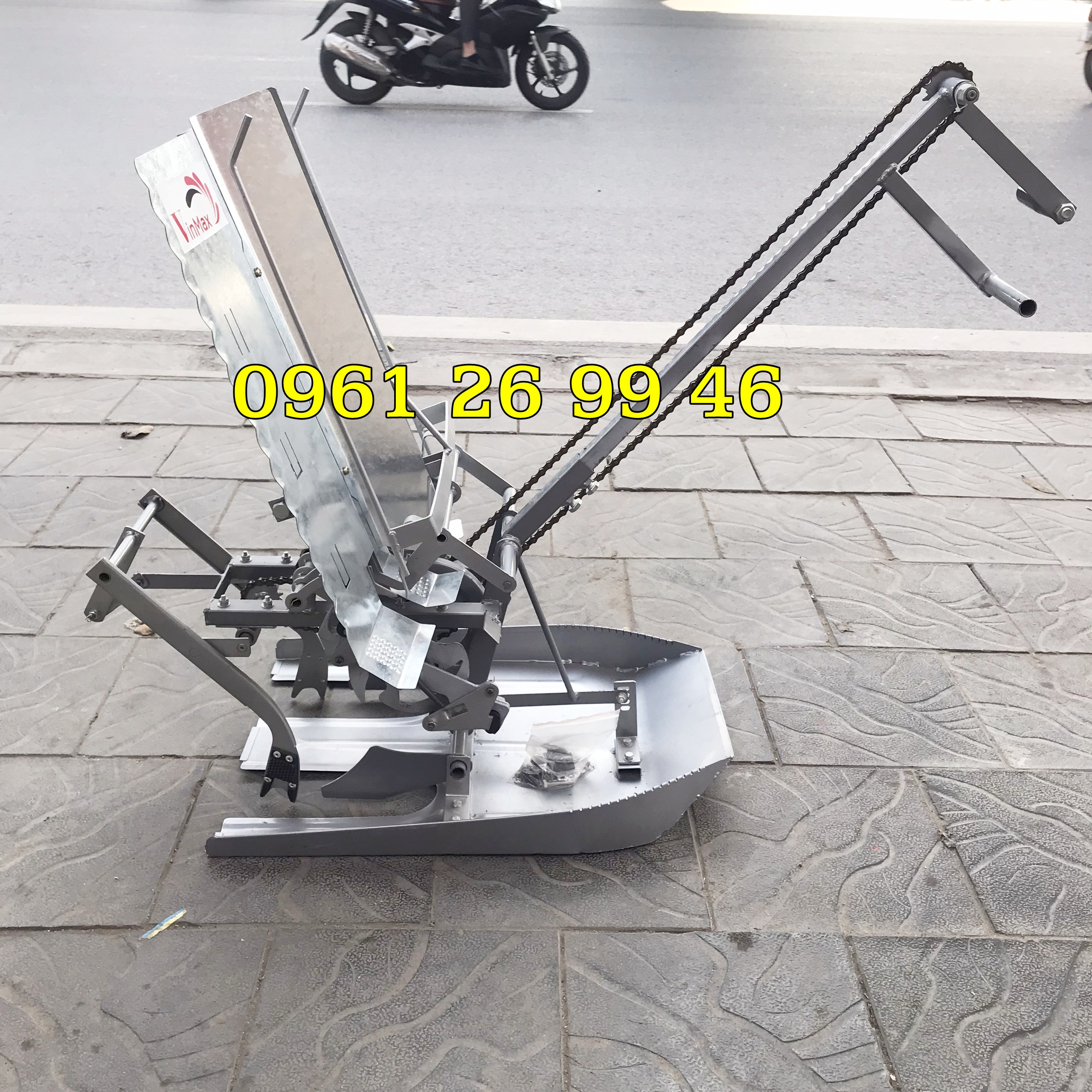 Máy cấy lúa mạ nhổ không động cơ
