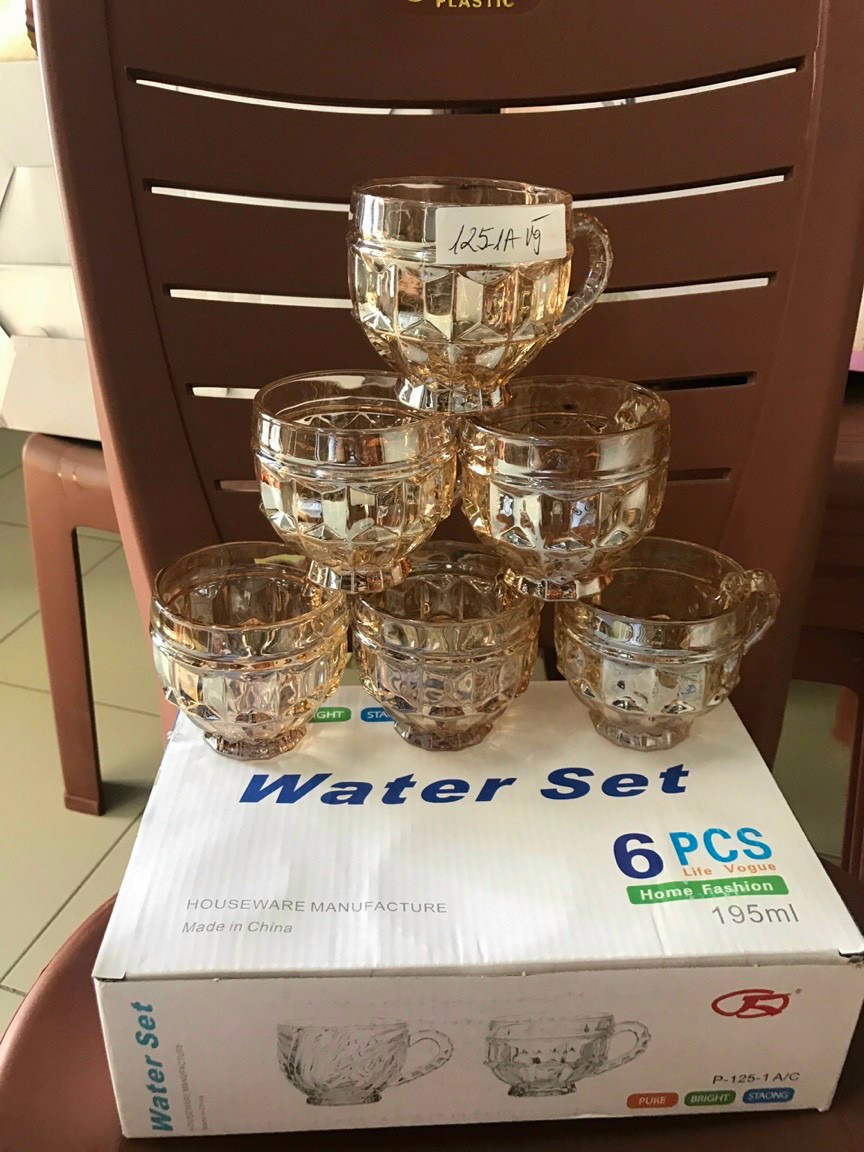Bộ 6 cốc có quai thủy tinh pha lê ánh vàng