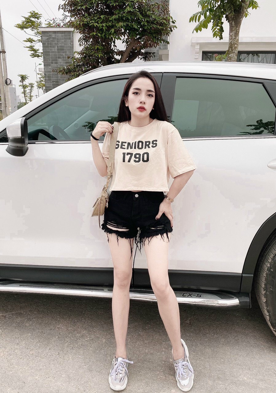 Áo croptop form rộng in chữ trước ngực TTSLA0384