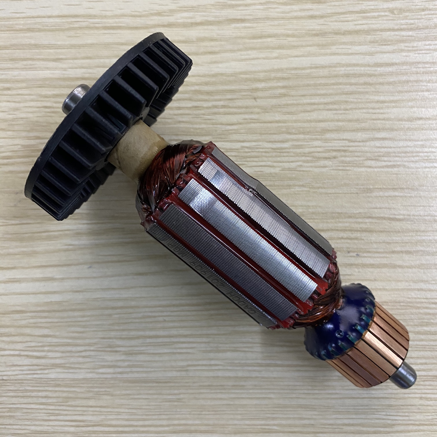 Rotor mài khuôn Maktec MT910 Thân 29mm Dài 120mm dây đồng 220V - Tặng chổi than