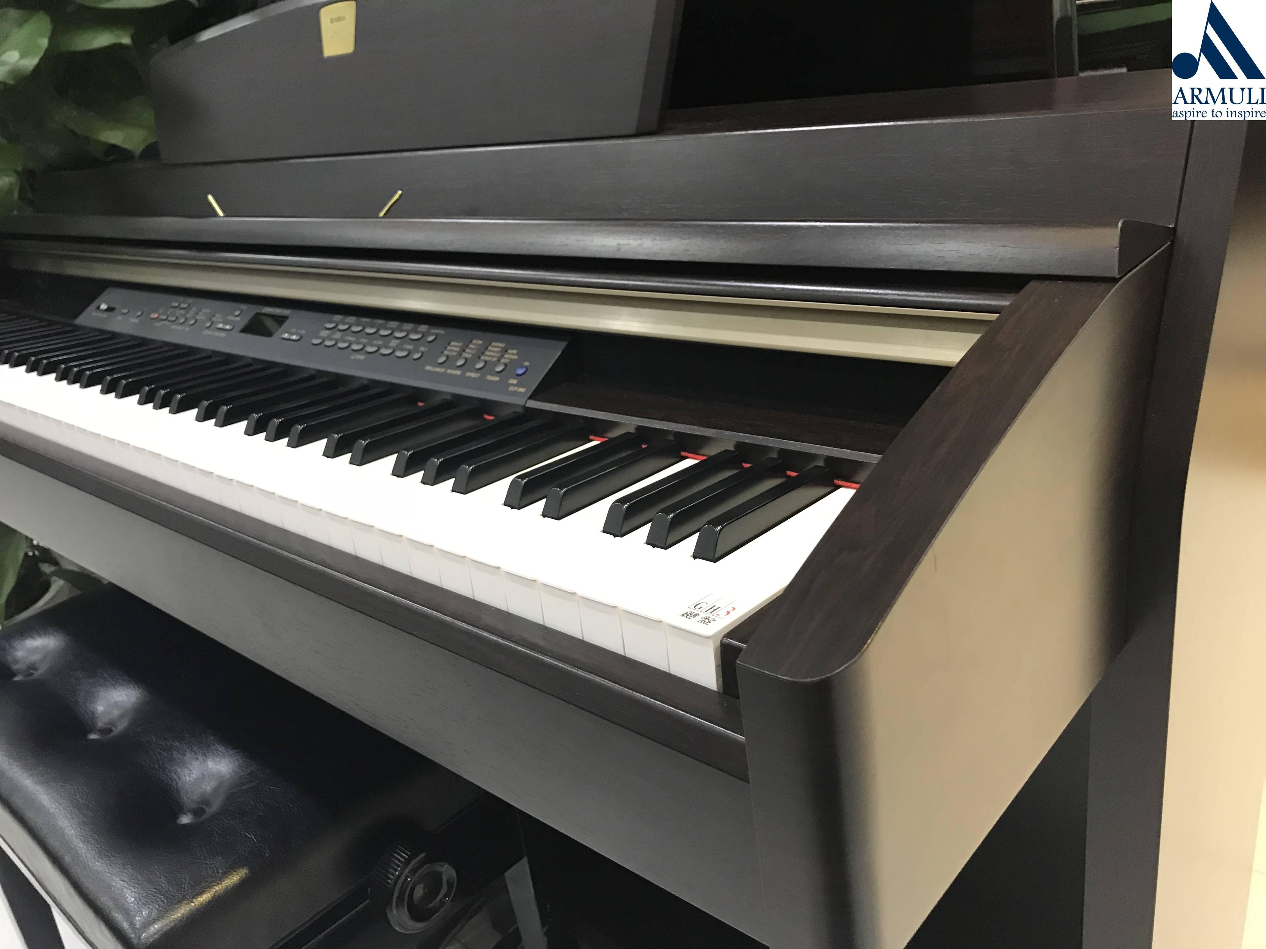 Đàn Piano Yamaha Clavinova CLP-240