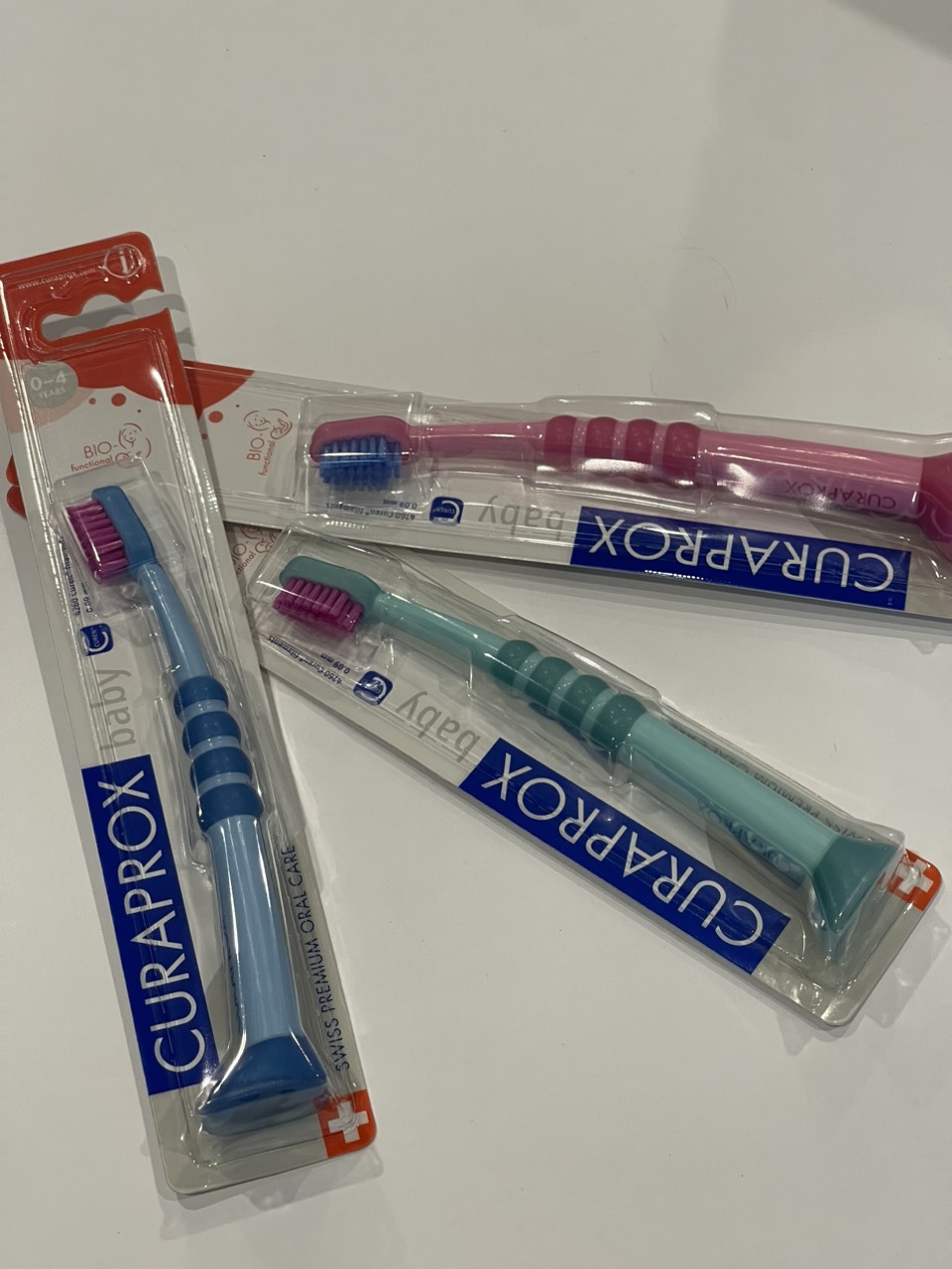 [HCM]Bàn chải đánh răng trẻ em Curakid CK 4260 - Curaprox