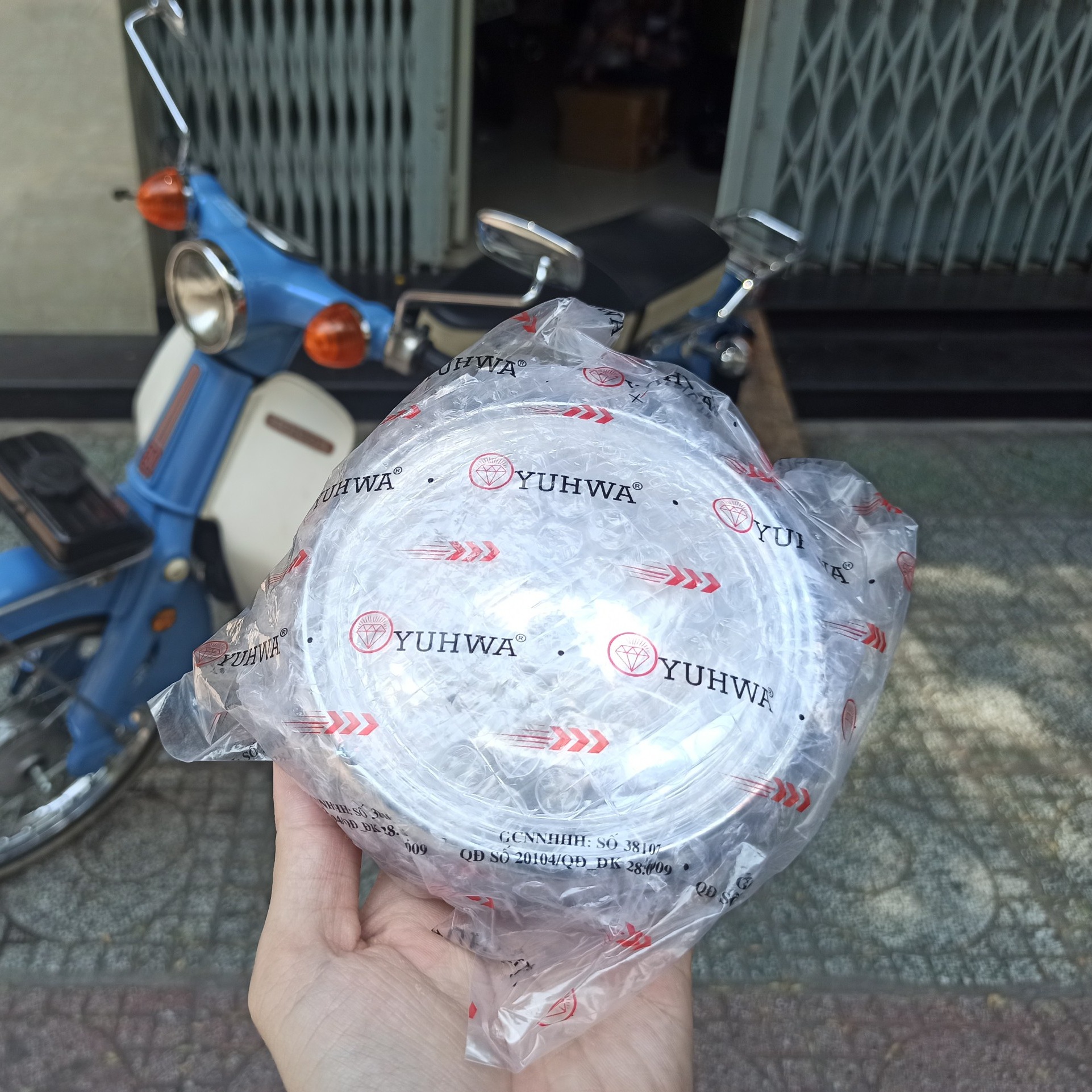 Chóa đèn yuhwa honda cub 78, 81, 82, DD và 67