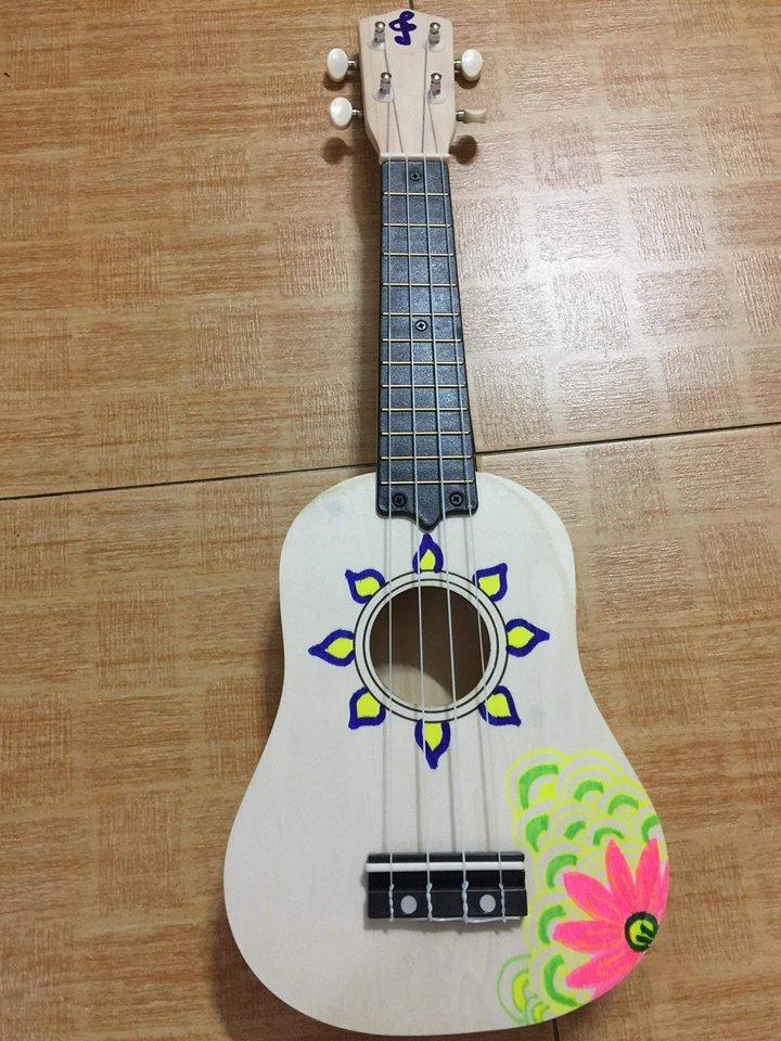 ĐÀN UKULELE GRAFFITI GỖ THỊT TỰ TRANG TRÍ - HÀNG CÓ SẴN - MixASale