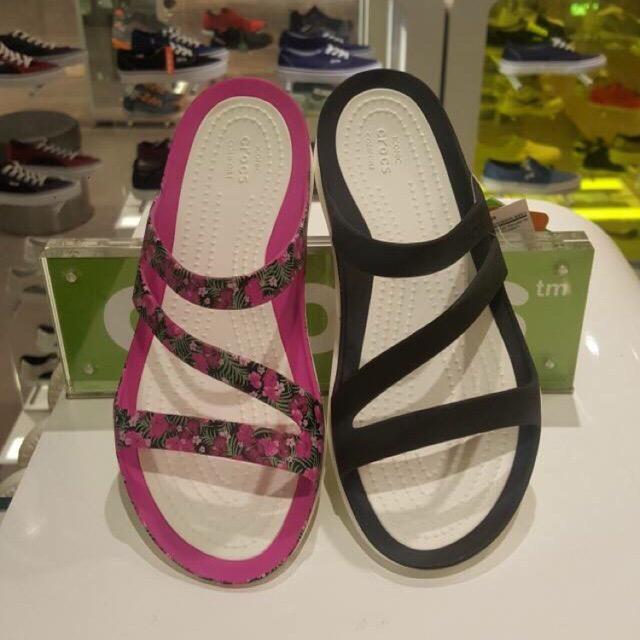Dép lê Swiftwater Crocs cho nữ (nhiều màu)