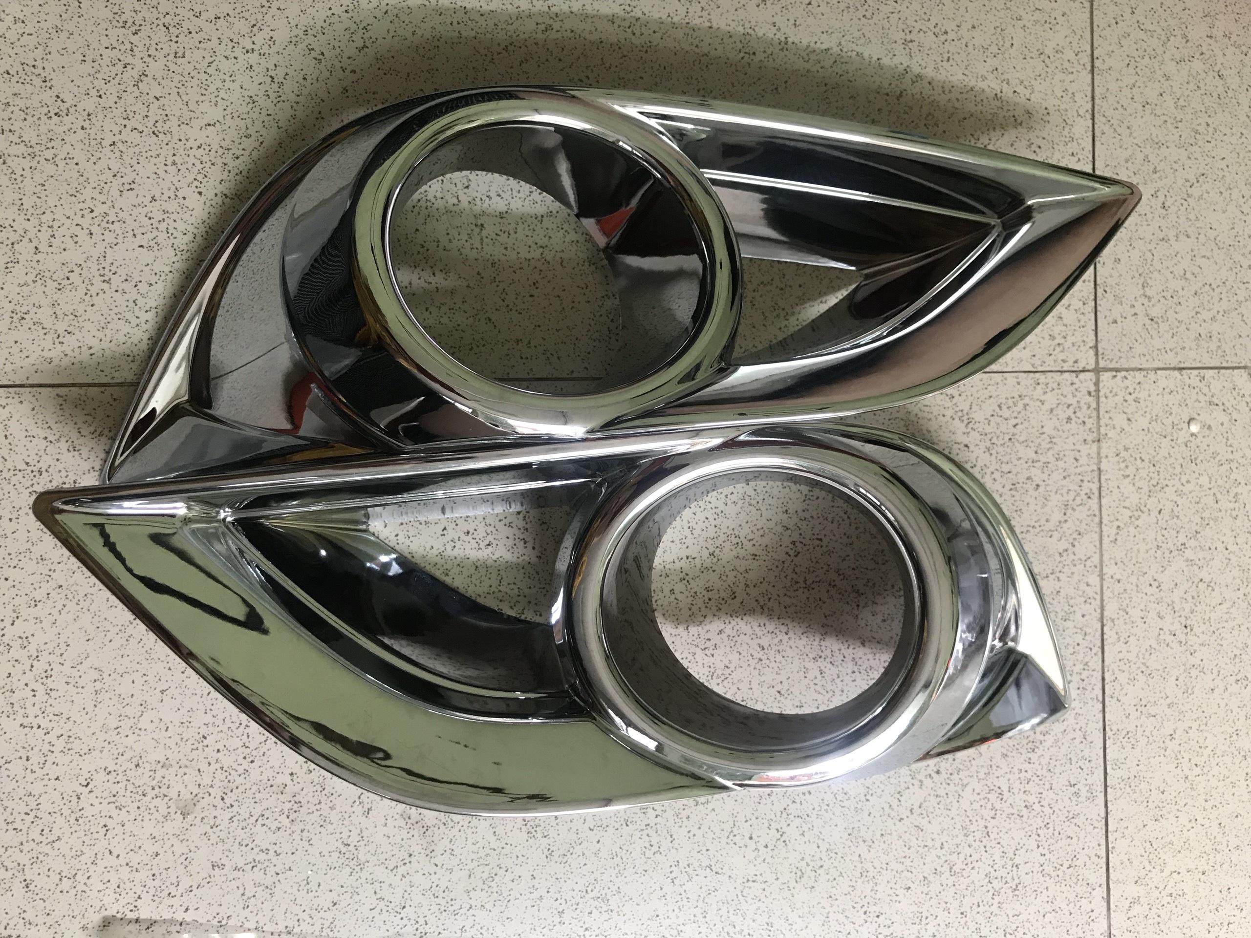 Bộ 2 Ốp viền đèn gầm mạ Crom xe Mazda BT50 2013-2019