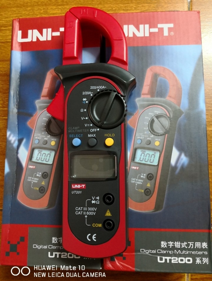 Đồng hồ kẹp dòng ut 200