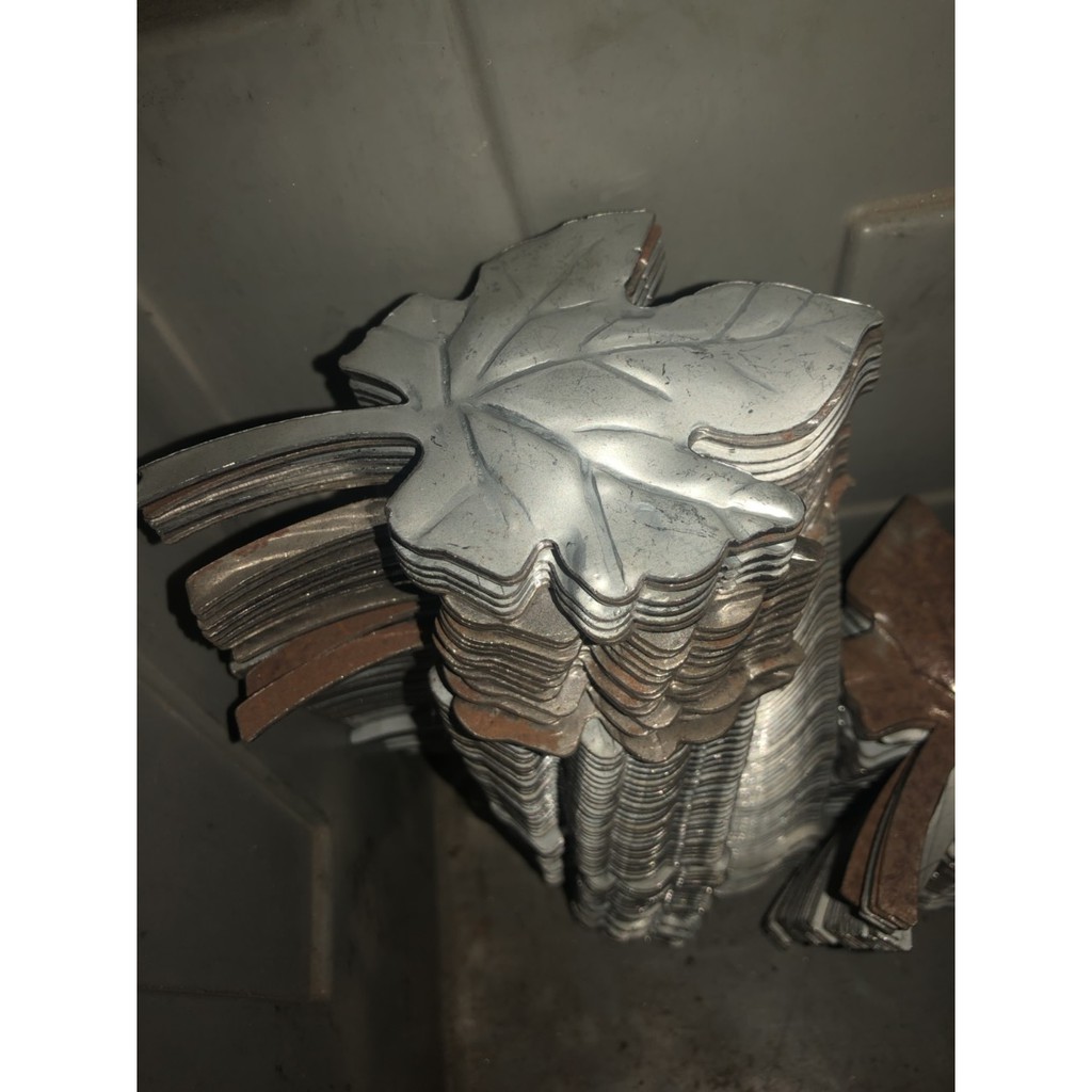 Hoa Sắt Mỹ Thuật- Lá Phong( X10 Sản Phẩm/1 Lô)