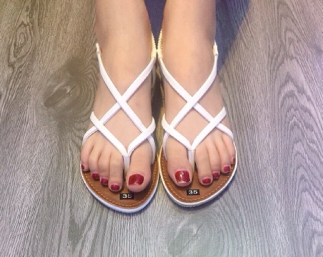 Sandal xỏ ngón bệt nhiều dây chéo