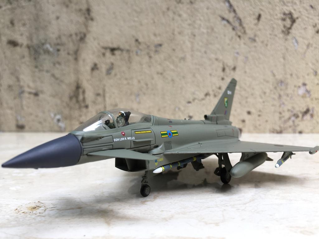 [HCM]Mô hình Máy bay Eurofighter Typhoon  1:100