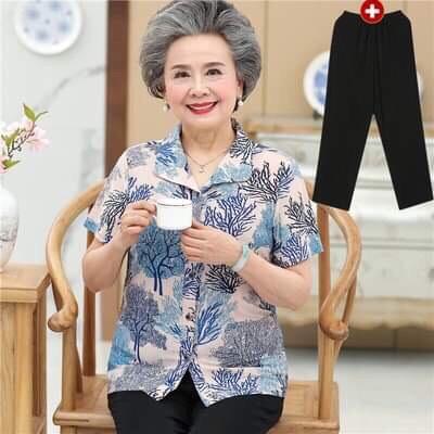 Bộ quần áo cho người già