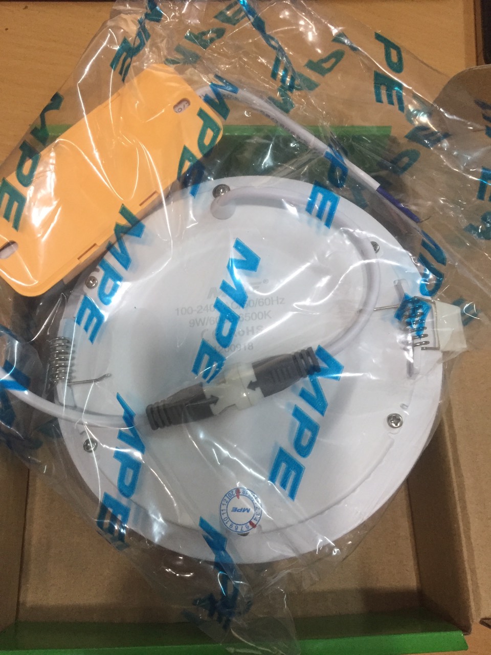 [HCM]ĐÈN LED ÂM TRẦN  9W MPE ĐÈN LED 9W MPE-ĐÈN PANEL ÂM TRẦN 9W