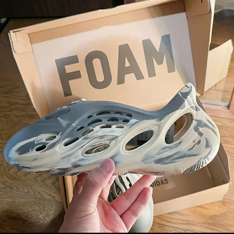 ∈∋ Giày thể thao Sneaker YZ FOAM Runner Dép Giày dép
