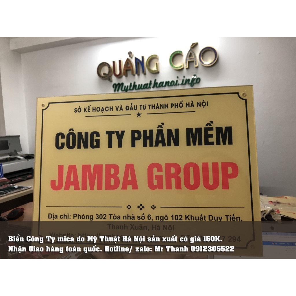 Biển Công ty bằng mica KT 25 x 35cm