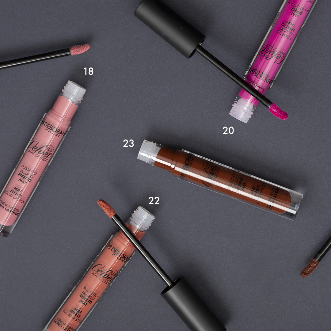 Son kem lì Deborah Milano Fluid Velvet Mat